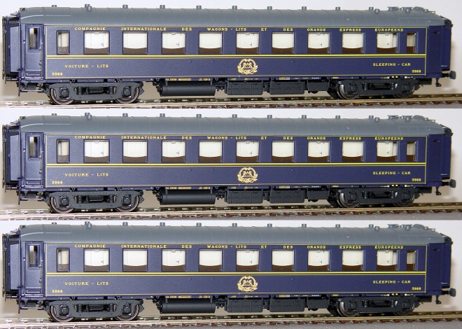 Set of 3 Passenger sleeping cars type WL F of CIWL in 1956 livery<br /><a href='images/pictures/LS_Models/49122.jpg' target='_blank'>Full size image</a>